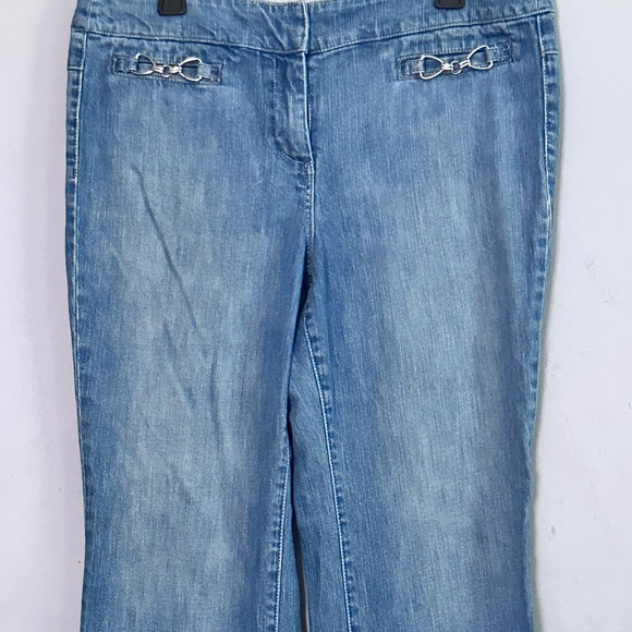 Cute Wide Leg Jeans - Picture 2 of 6